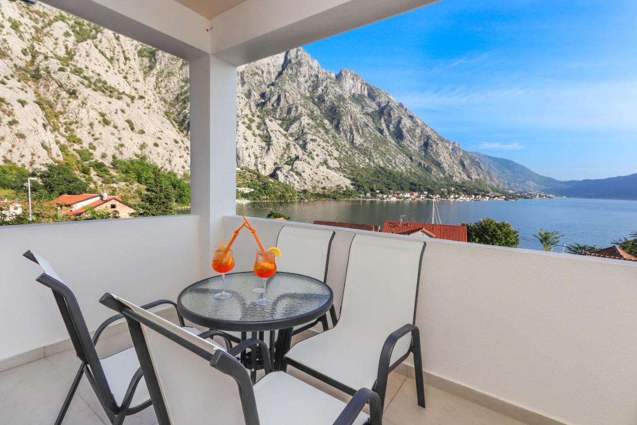 Sea Star Luxury Apartment Kotor Eksteriør bilde
